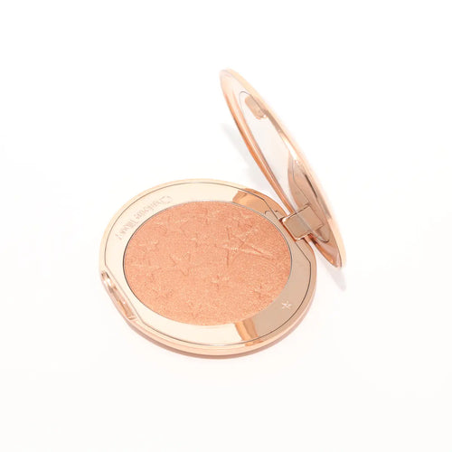 טען תמונה 1 בתצוגת גלריה. Rose Gold Powder Highlighter: Hollywood Glow Glide Highlighter | Charlotte Tilbury