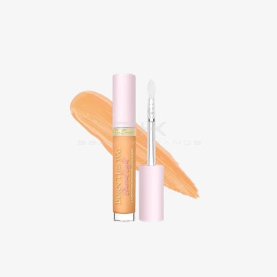 Too Faced | קונסילר מאיר ומחליק 5 מ"ל "Ethereal Light Illuminating Smoothing Concealer"